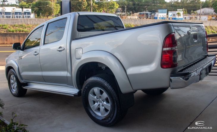 Toyota Hilux CD SRV