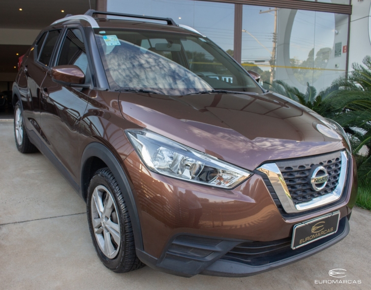 Nissan Kicks S