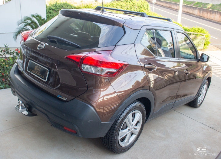 Nissan Kicks S