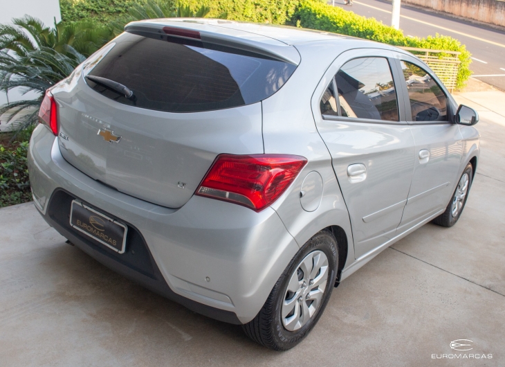 Chevrolet Onix LT