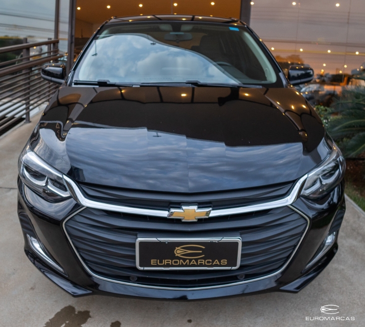 Chevrolet Onix Premier 2